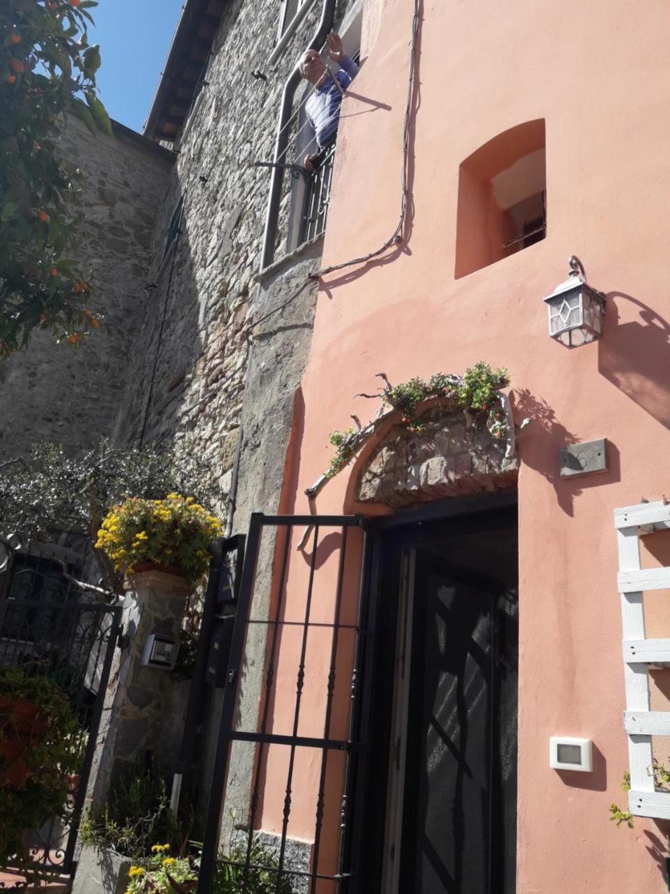 Da Giuse Bed and Breakfast Trebiano Exteriör bild